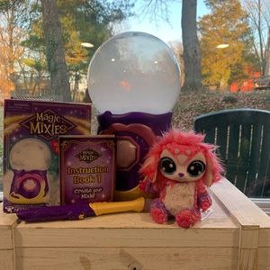 Magical Mixies Magical Misting Crystal Ball